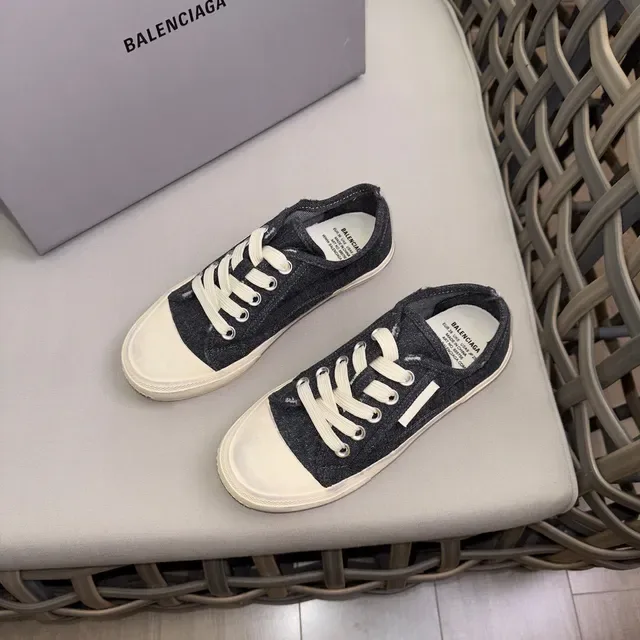Gray Beige Heather Canvas Upper Off-White Vulcanized Sole Sneakers 3