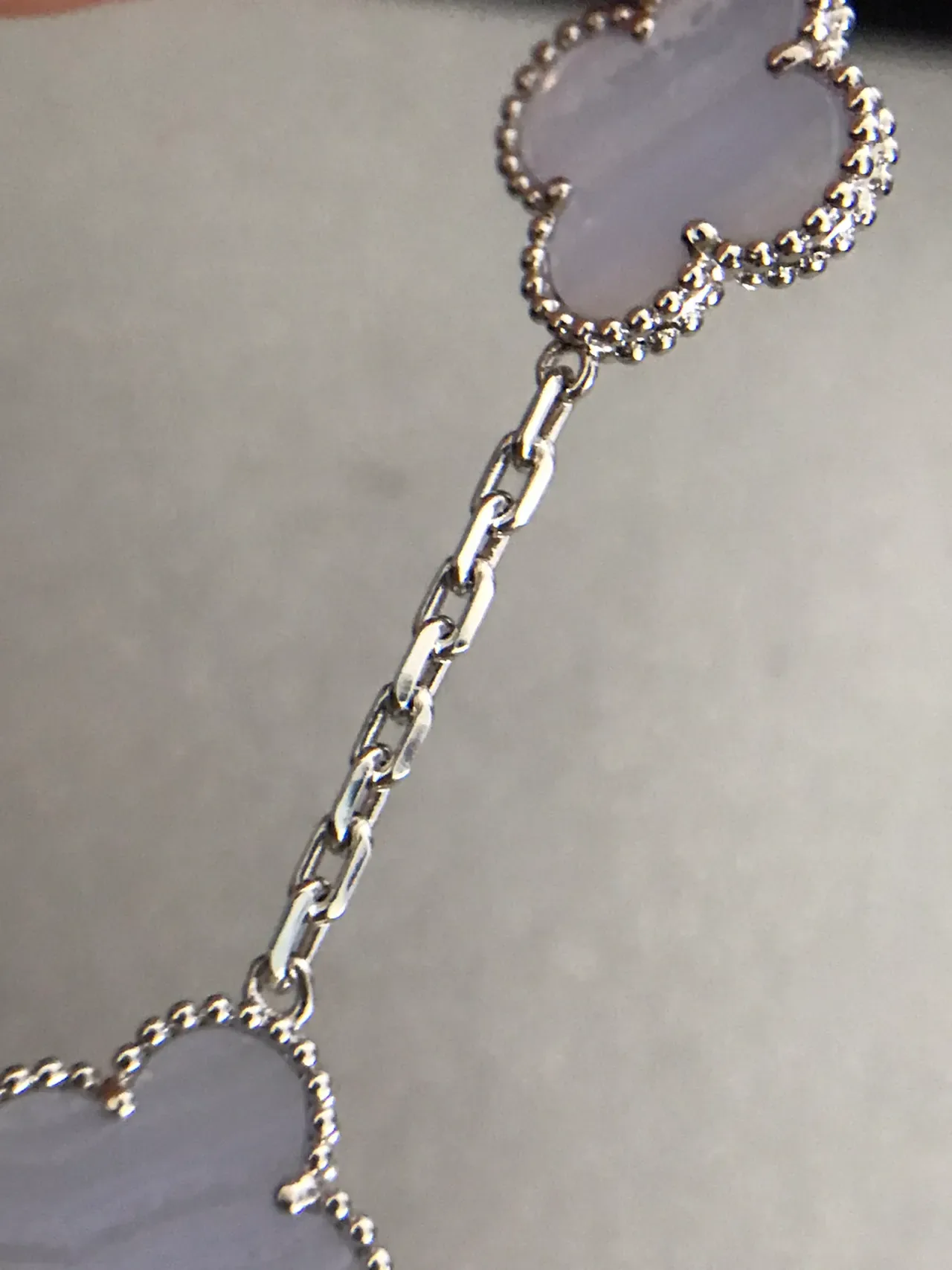 Gray Silver Clover-Shaped Links Beaded Bezel Setting Bracelet 6