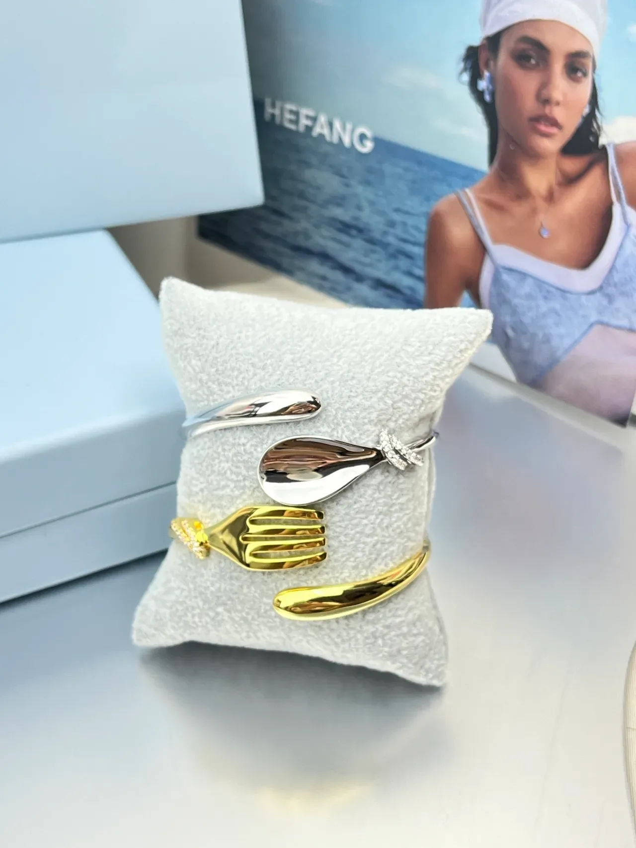HEFANG Fork Motif Gold-Tone Enamel Crystal Open Bangle Bracelet 3