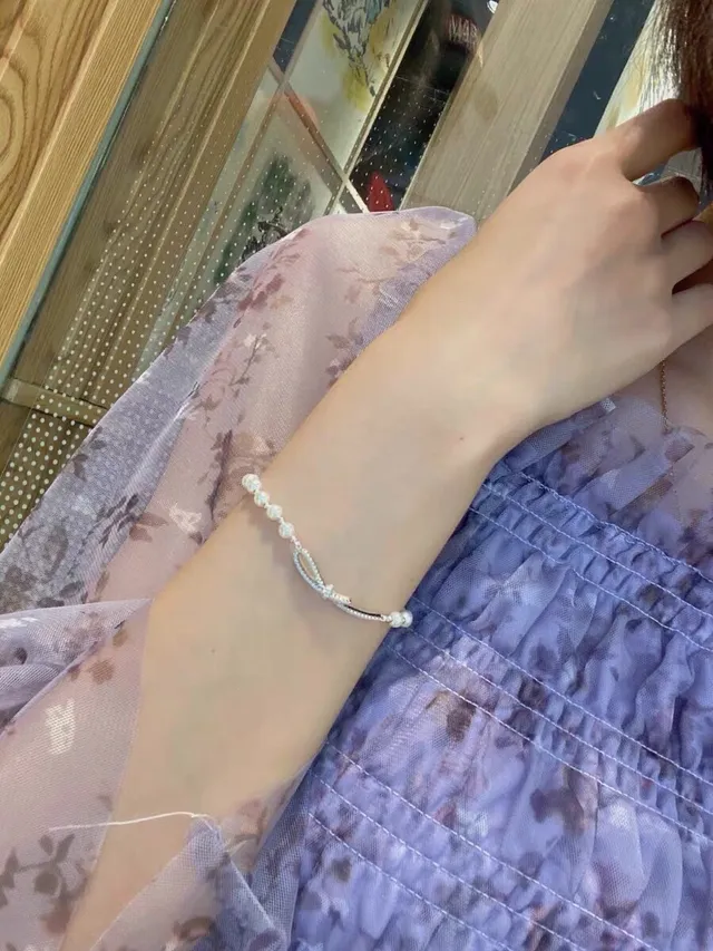 HEFANG Pearl and Crystal Bow Bracelet 2