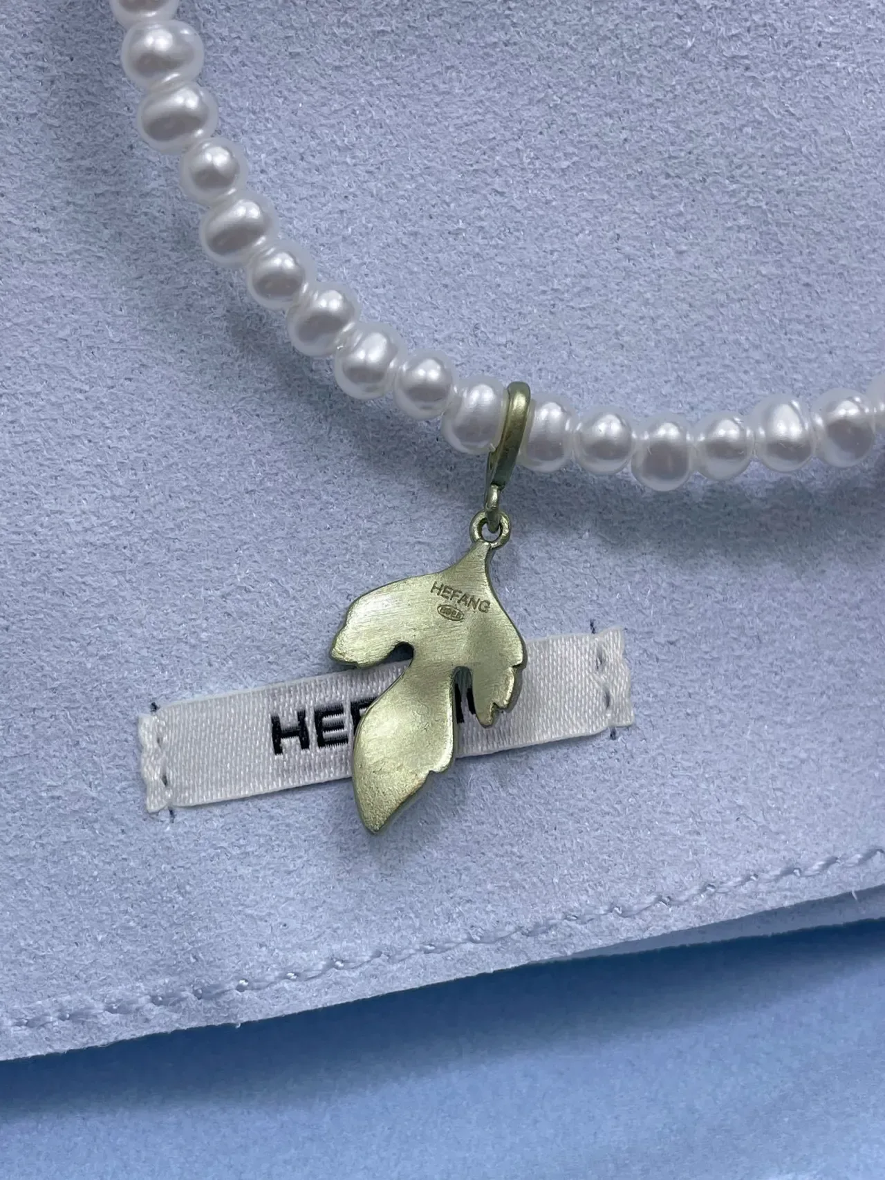 HEFANG White Gold Pearl Strand Leaf Pendant Necklace 7