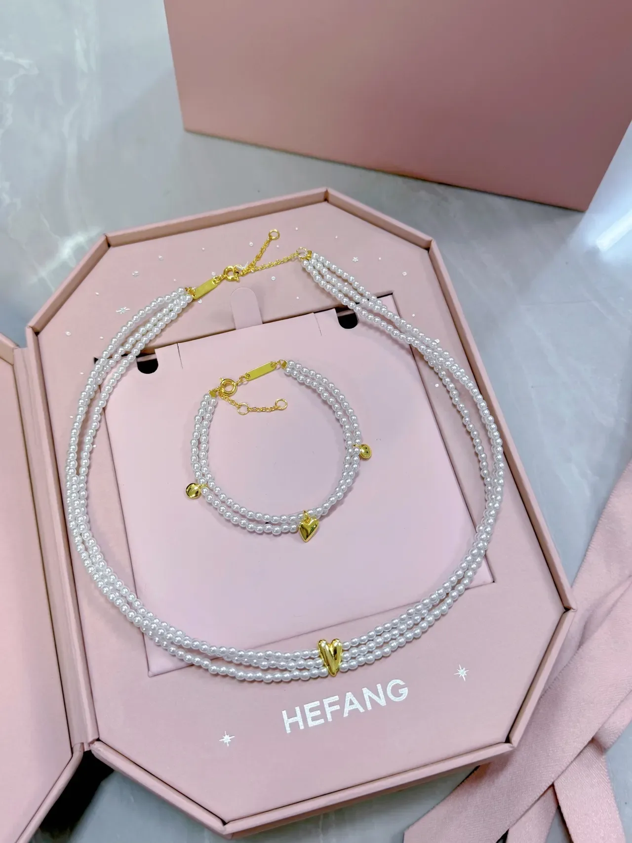 HEFANG White Gold Triple-Strand Pearl Necklace 3