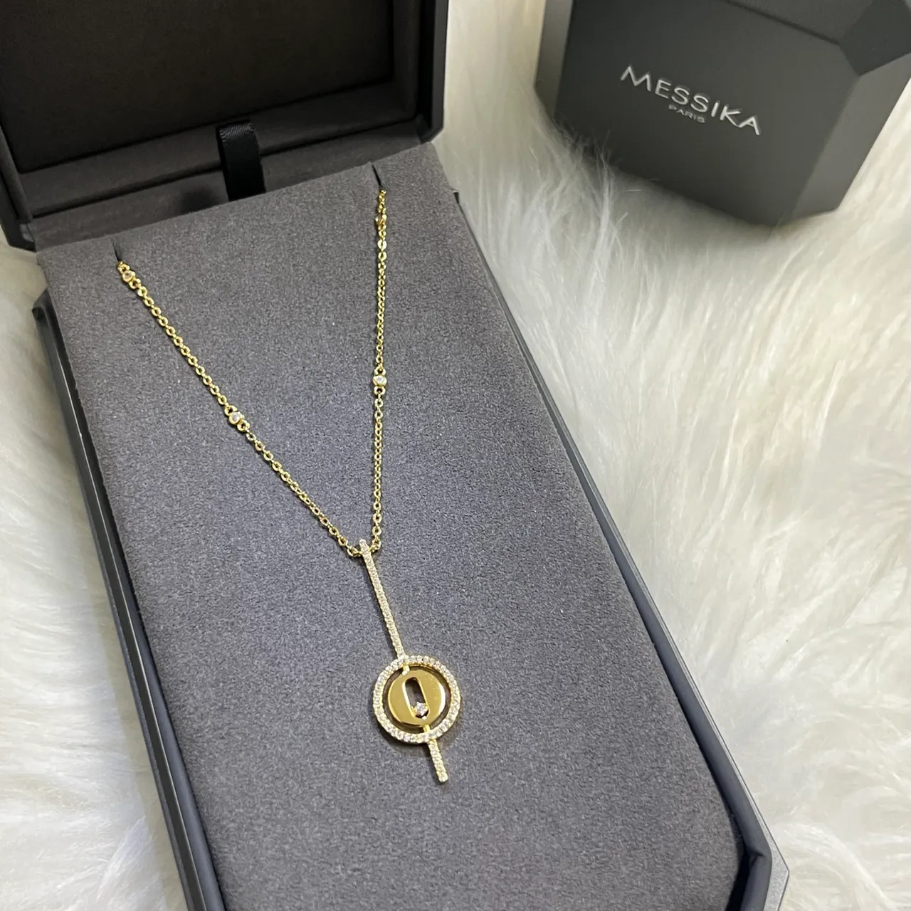 Messika Move Uno Pavé Diamond Circle Bar Pendant Necklace 3