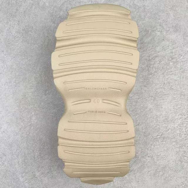 Monolithic Sculpted Cutout Sole Sneaker 2