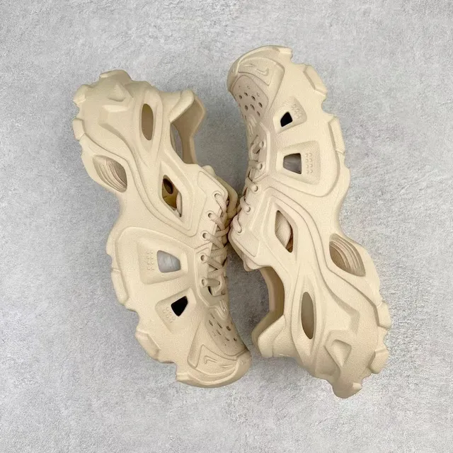 Monolithic Sculpted Cutout Sole Sneaker 8