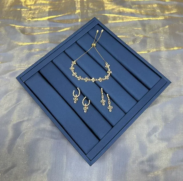 Navy Gold Leaf Motif Faceted Crystal Accents Bracelet 6