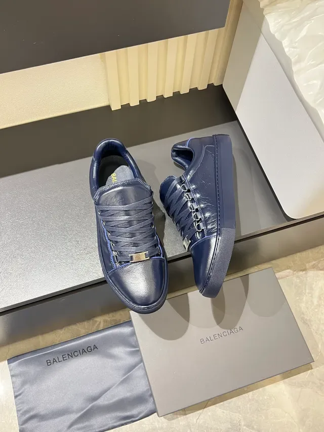 Navy Leather Low-Top Lifestyle Sneakers 2