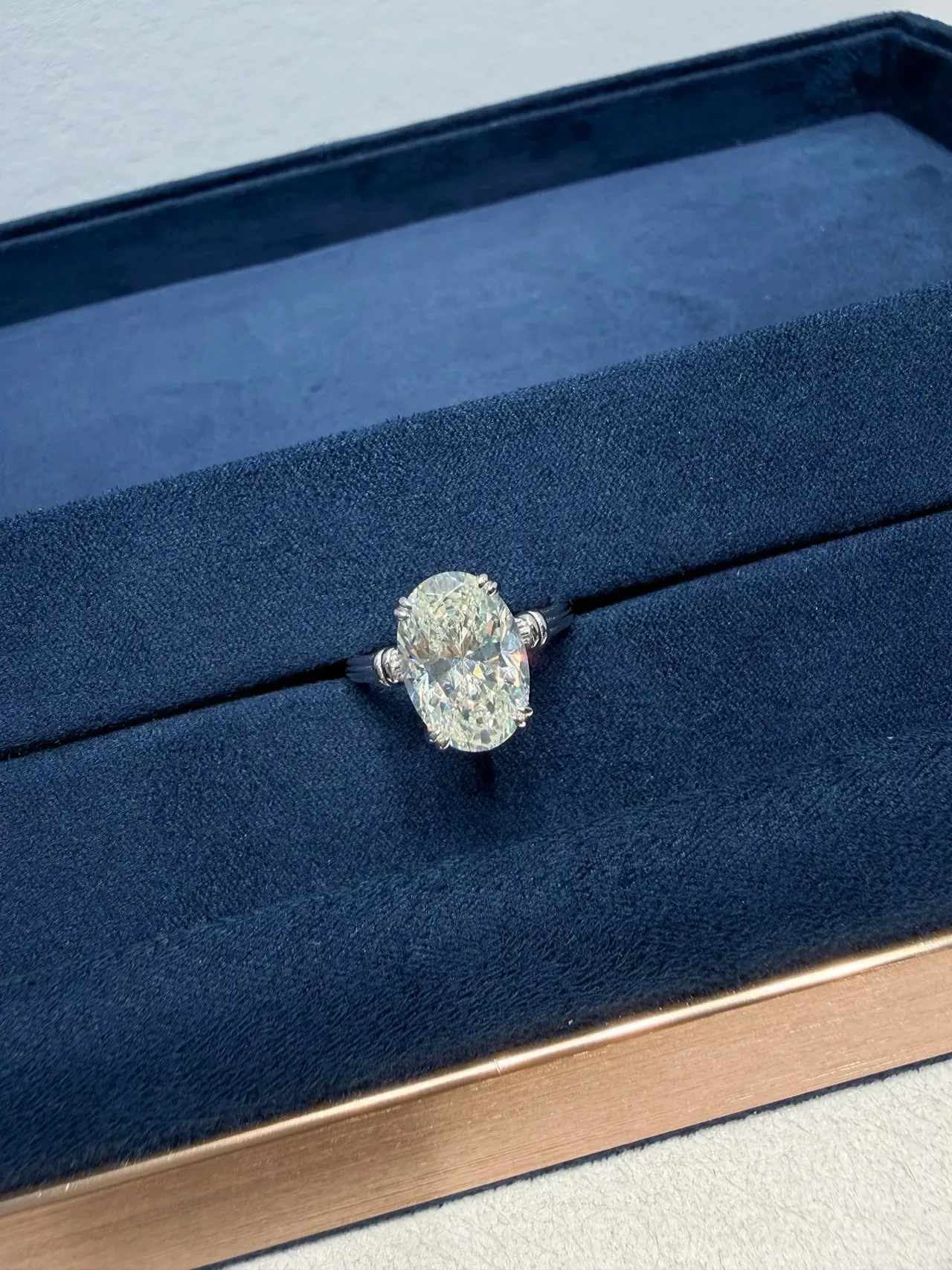 Navy Silver Oval-Cut Stone Six-Prong Solitaire Ring 9