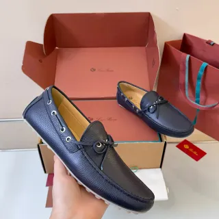 नेवी व्हाइट पेबल्ड लेदर Moc-Toe लोअफर