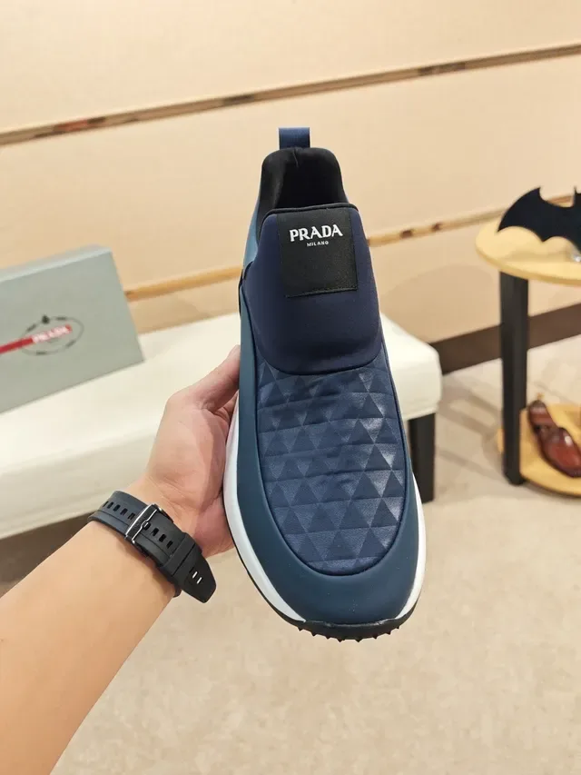 Navy White Slip-On Quilted Upper Sneakers 5