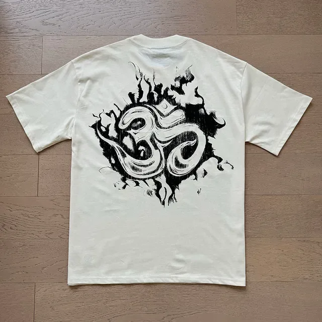 Oversized Graphic Print T-Shirt 14