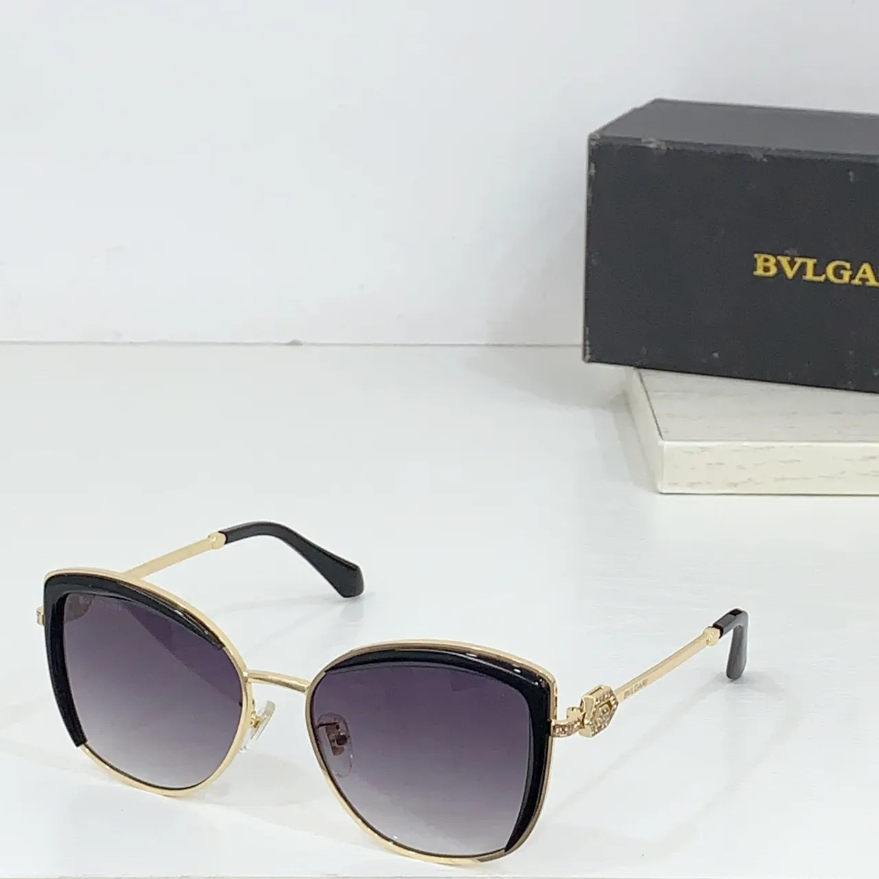 Oversized Metal Cat-Eye Gradient Tinted Sunglasses 7