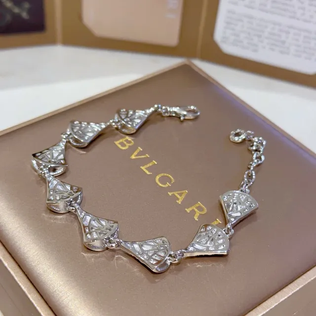 Pavé-Crystal Fan Motif Silver-Tone Bracelet 9