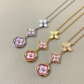Collier avec pendentifs florals à quatrefoil en or rose avec incrustation de nacre