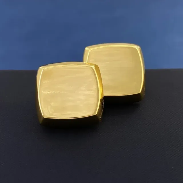 Polished Gold Geometric Block Jewelry 4