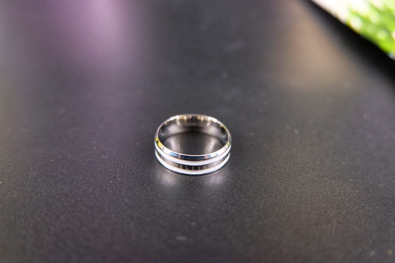 Polished Silver-Tone Engraved Band Ring 6