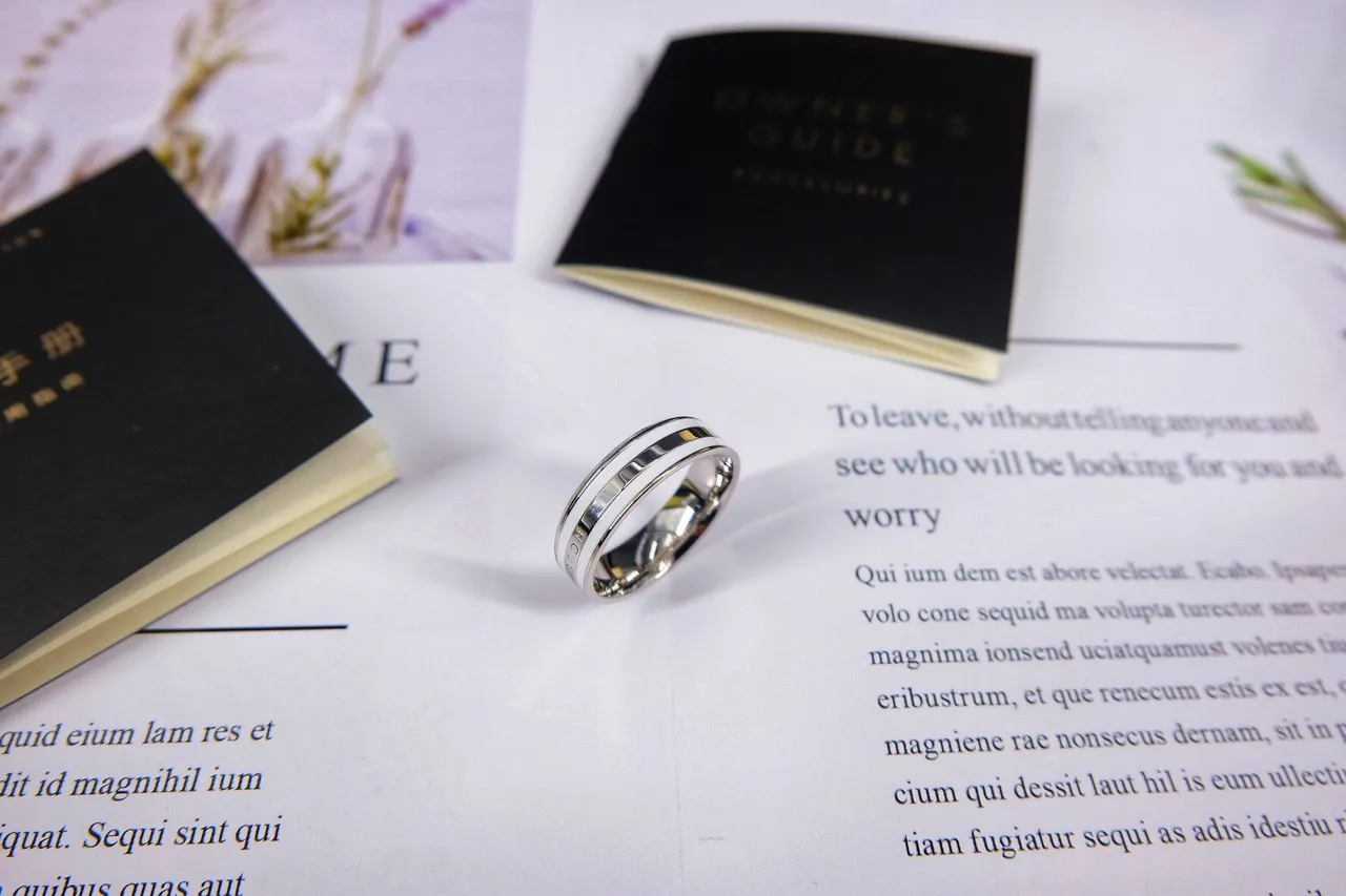 Polished Silver-Tone Engraved Band Ring 7