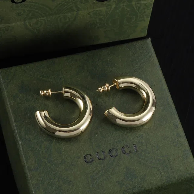 Polished Thick Tubular C-Shaped Gold Hoop Earrings 2