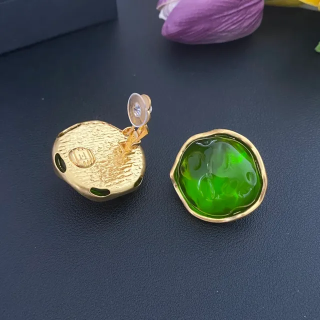 Red and Green Sculpted Resin Dome Stud Earrings 5