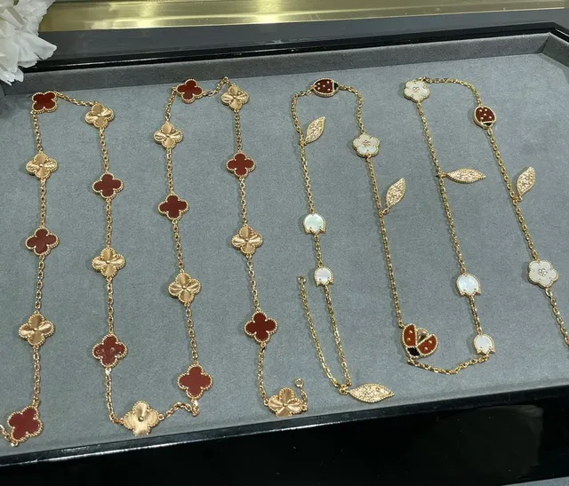 Red Gold Chain Enamel Pendants Necklace 6