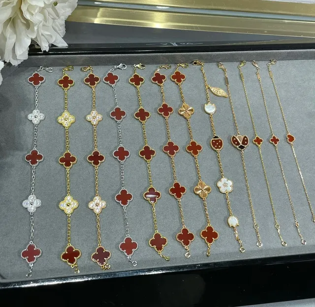 Red Gold Chain Enamel Pendants Necklace 8