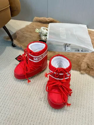 Red Moon Boot-Style Insulated Snow Boots 8