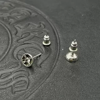 Silver and Gold Floral Stud Earrings 3