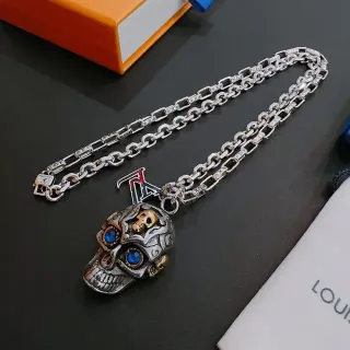 Collar con Cadena Curb Azul Plateada Doble Capa Dije de Calavera