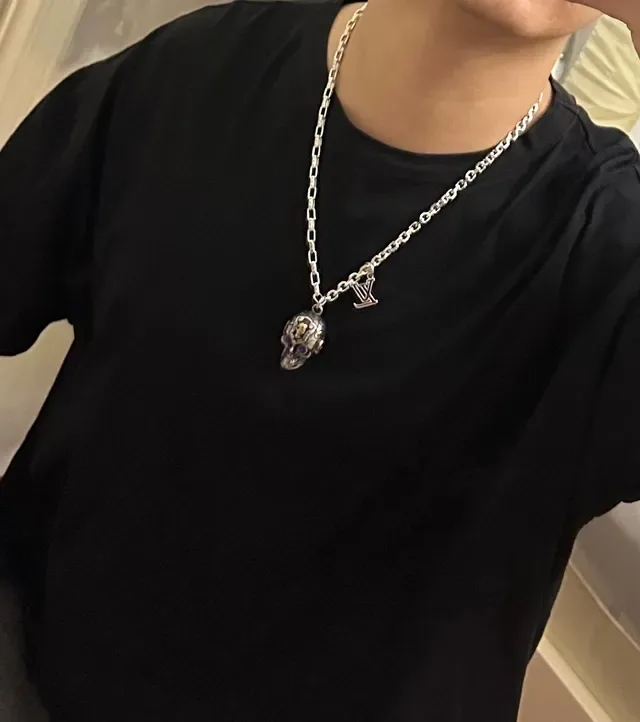 Silver Blue Curb Chain Dual-Layered Skull Pendant Necklace 4
