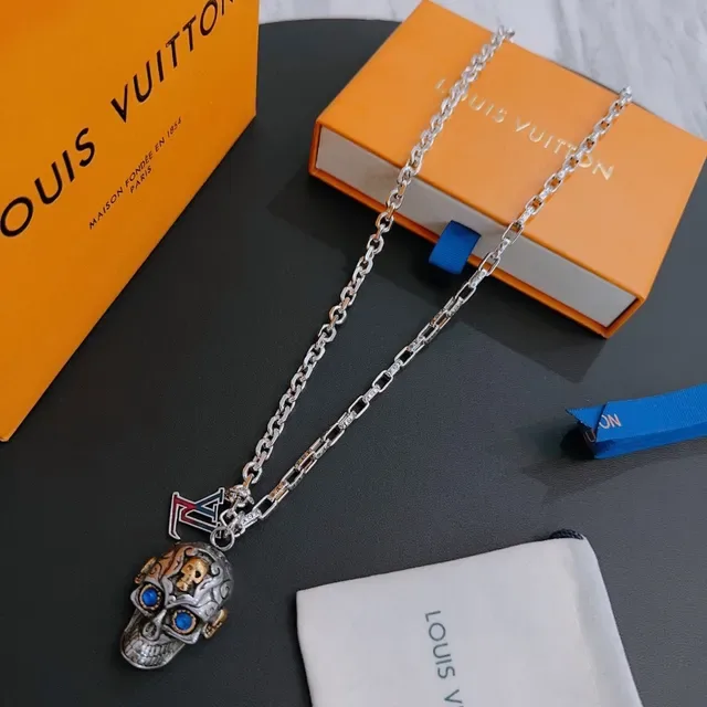 Silver Blue Curb Chain Dual-Layered Skull Pendant Necklace 6