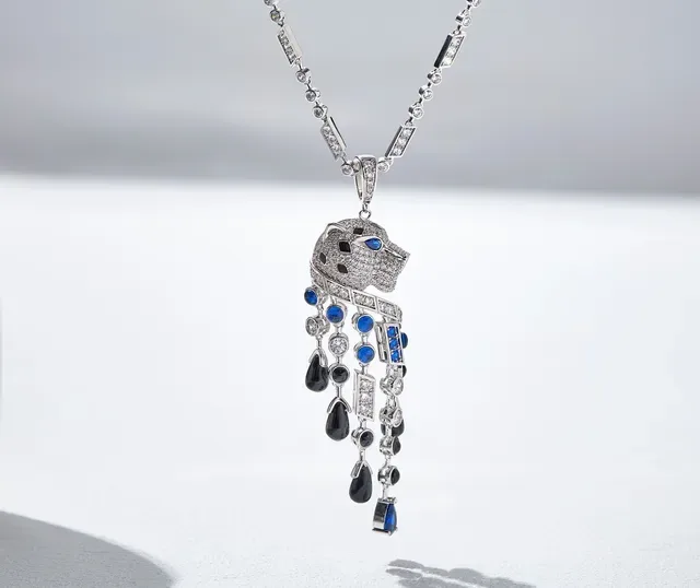 Silver Blue Panther-Head Pendant Pavé-Set Diamonds Necklace 7