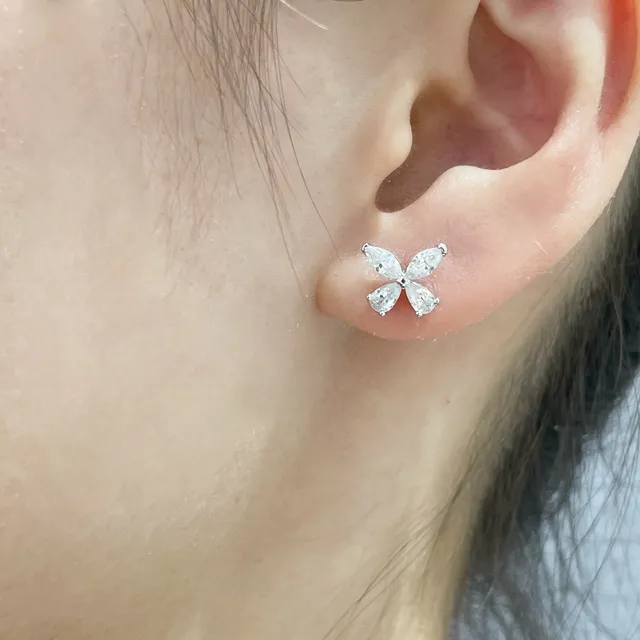 Silver Gold Flower-Shaped Petal-Cut Stones Earrings 9