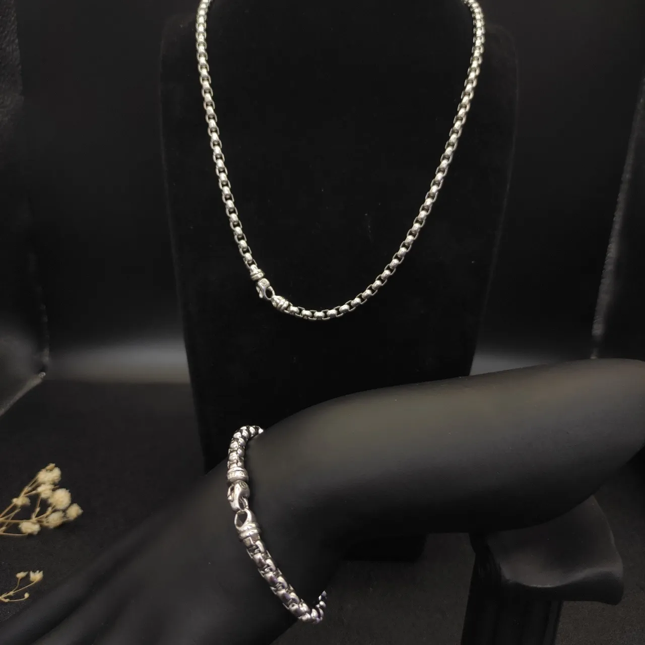 Silver-Tone Box Chain Necklace 7