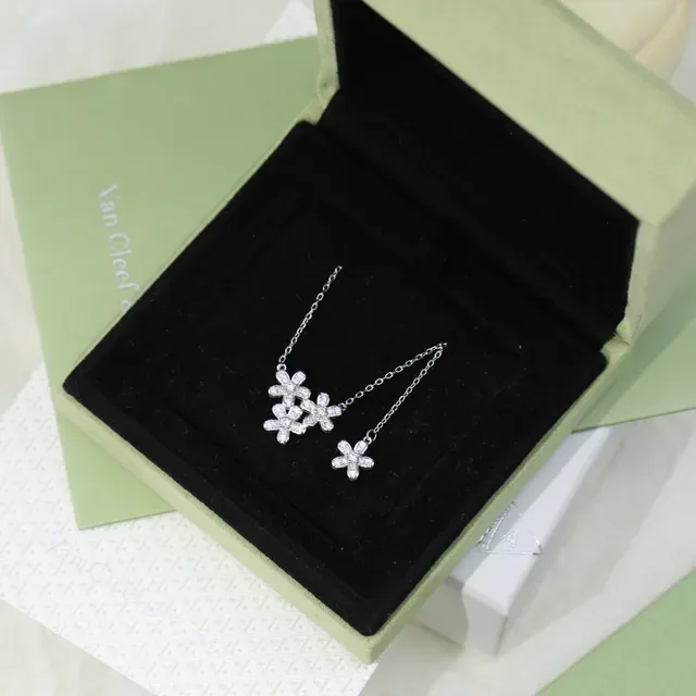 Silver White Floral Motif Pavé Crystal Necklace 8