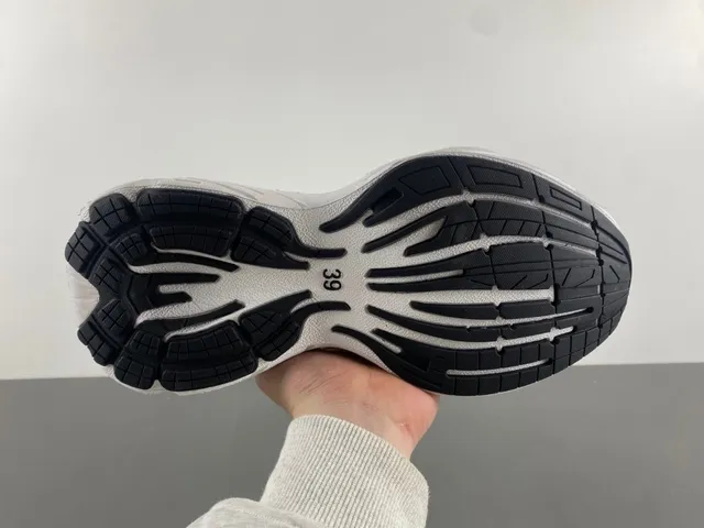 Skechers White Black Midsole Layered Synthetic Overlays Chunky Sneakers 9