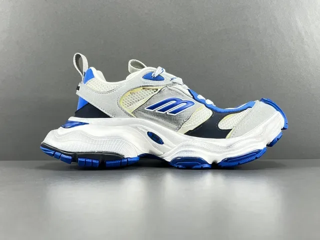 Skechers White Blue Sole Multi-Layered Midsole Chunky Sneakers 18