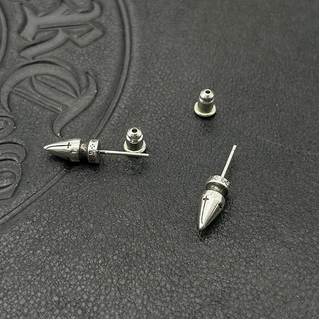 Spike-Shaped Metallic Stud Earrings 5