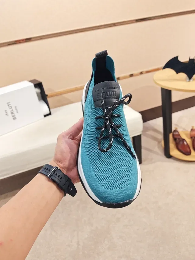 Teal and Black Knit Upper Sculpted Midsole Lifestyle Sneaker 5