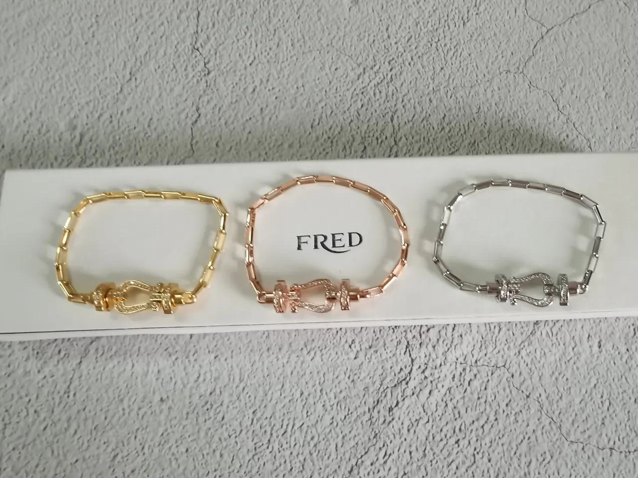 Three-Tone Lyre Clasp Link Chain Bracelets 2