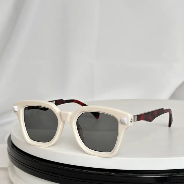 Transparent Gray and Tortoiseshell Geometric Optical Glasses 3