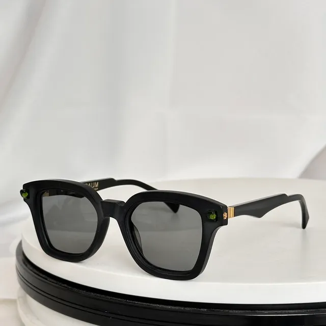 Transparent Gray and Tortoiseshell Geometric Optical Glasses 9