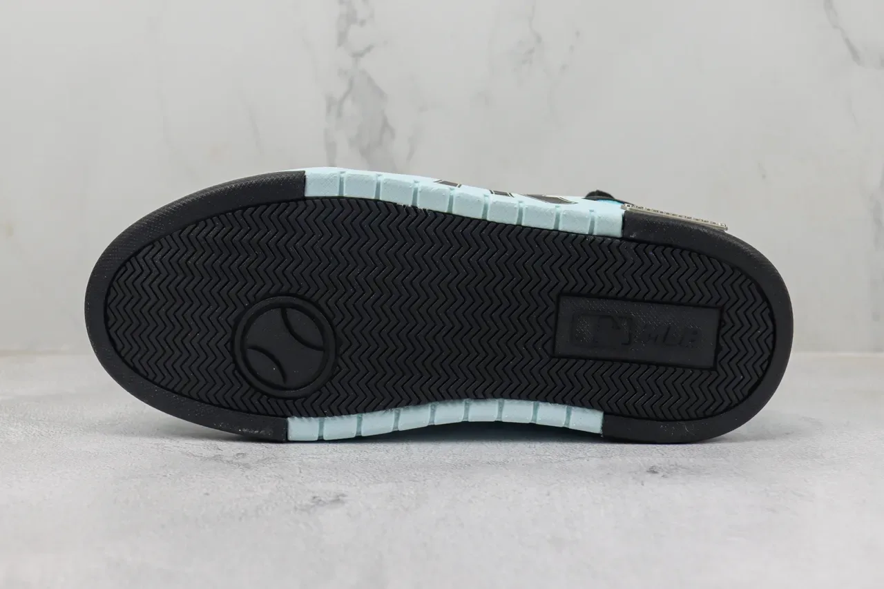 Two-Tone NY Logo Platform Lifestyle Sneakers 8