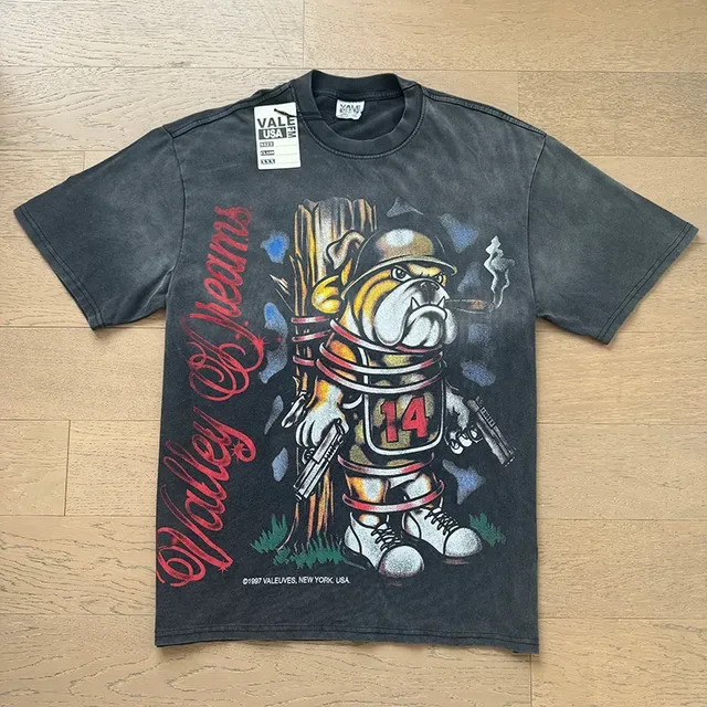 Vale Livres Graphic-Print Distressed Charcoal T-Shirt 2