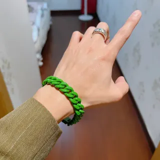 pulsera chunky curb-link verde vibrante
