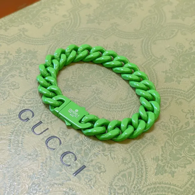Vibrant Green Chunky Curb-Link Bracelet 8