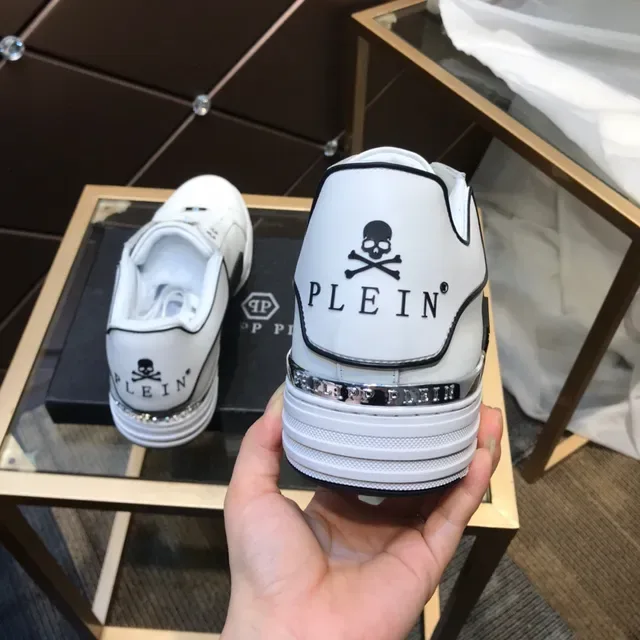White and Black Logo Plaque Lifestyle Sneaker 5