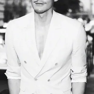White Double-Breasted Tailored Blazer