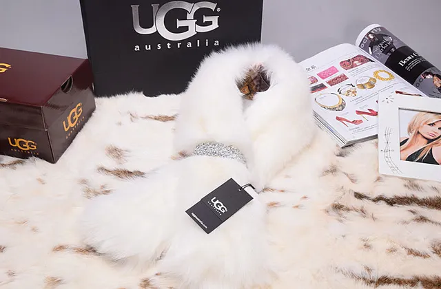 White Fluffy High-Pile Scarve 5