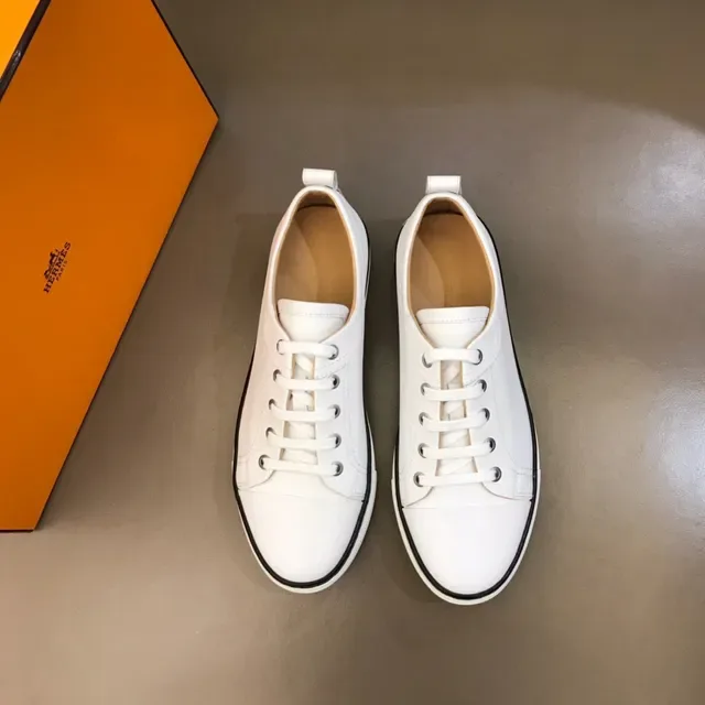 White Leather-Style Low-Top Lace-Up Lifestyle Sneaker 9