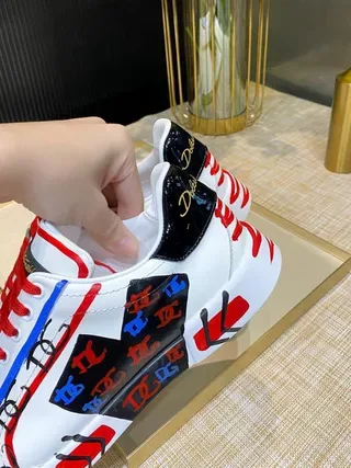White Red Blue Graphic Print Low-Top Lifestyle Sneakers 3